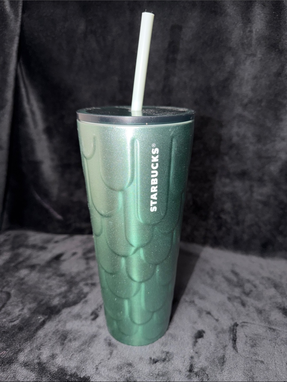 Starbucks Shimmery Green Mermaid Scale Tumbler with Straw